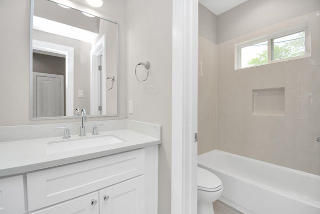 2903 Sherwood Green Lane, Houston, TX 77092