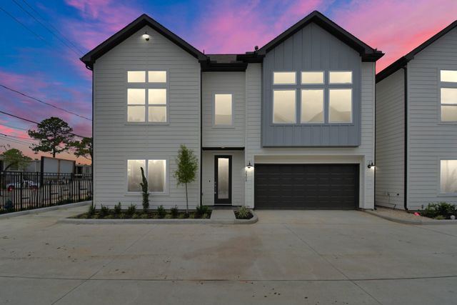 2903 Sherwood Green Lane, Houston, TX 77092