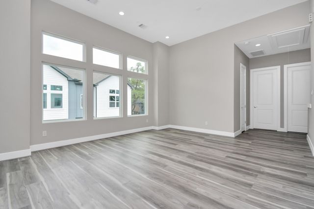 2903 Sherwood Green Lane, Houston, TX 77092