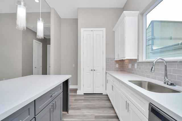 2903 Sherwood Green Lane, Houston, TX 77092