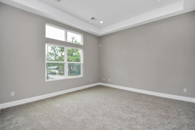 2903 Sherwood Green Lane, Houston, TX 77092
