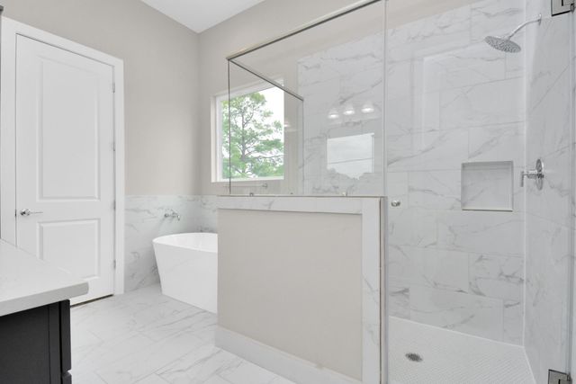 2903 Sherwood Green Lane, Houston, TX 77092
