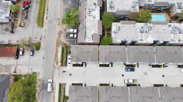 2903 Sherwood Green Lane, Houston, TX 77092
