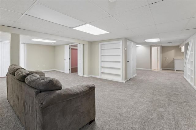5801 Floyd Street, Overland Park, KS 66202
