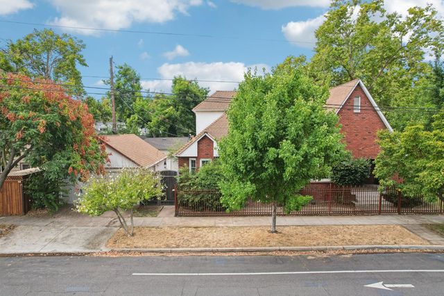 2200 2nd Ave, Sacramento, CA 95818