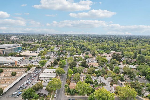 2200 2nd Ave, Sacramento, CA 95818