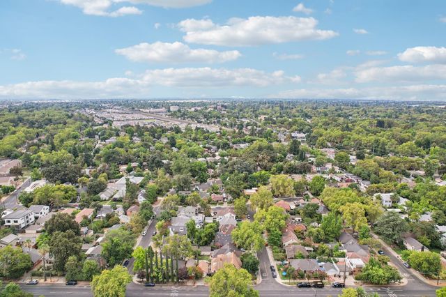 2200 2nd Ave, Sacramento, CA 95818