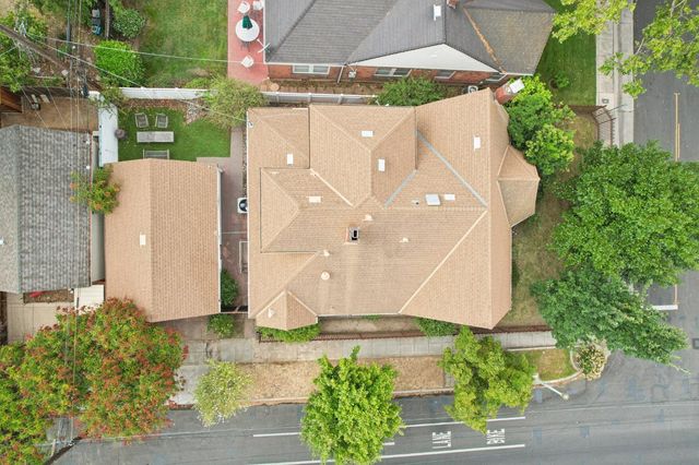 2200 2nd Ave, Sacramento, CA 95818