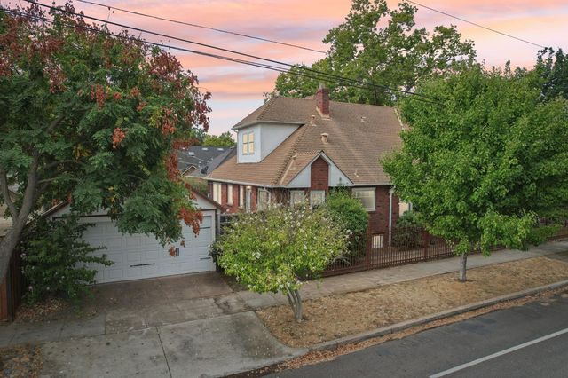 2200 2nd Ave, Sacramento, CA 95818