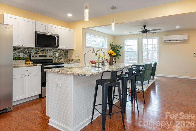 622 N Main Street, Canton, NC 28716