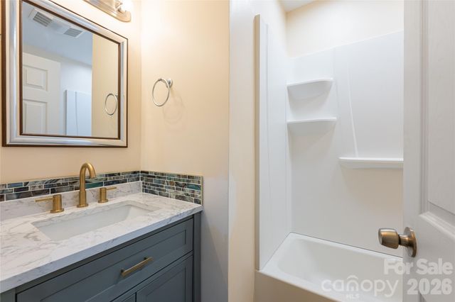 622 N Main Street, Canton, NC 28716