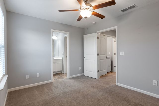 1011 Tradition Trl, Murfreesboro, TN 37130