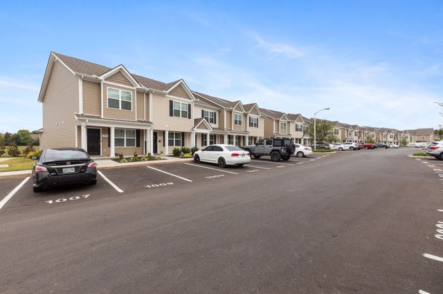 1011 Tradition Trl, Murfreesboro, TN 37130