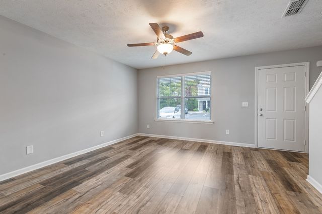 1011 Tradition Trl, Murfreesboro, TN 37130