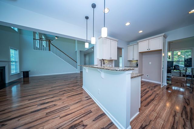 8485 Middle River Way, North Charleston, SC 29420