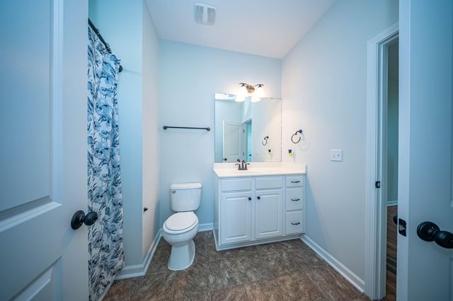 8485 Middle River Way, North Charleston, SC 29420