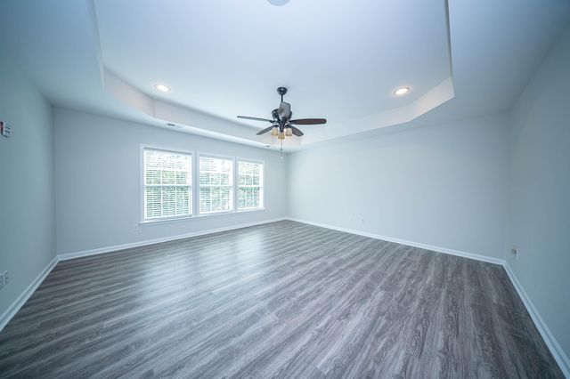8485 Middle River Way, North Charleston, SC 29420