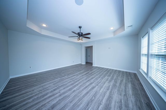 8485 Middle River Way, North Charleston, SC 29420
