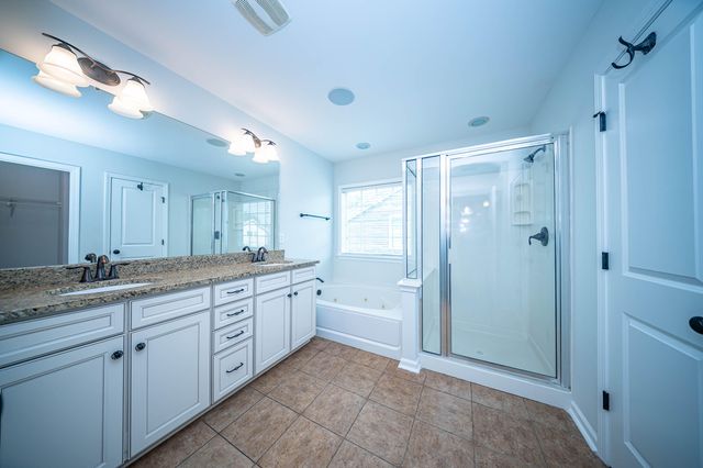 8485 Middle River Way, North Charleston, SC 29420