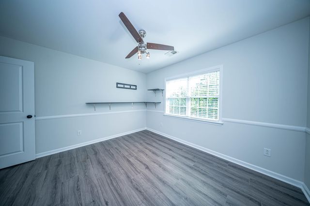 8485 Middle River Way, North Charleston, SC 29420