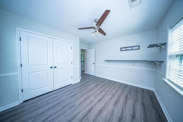8485 Middle River Way, North Charleston, SC 29420