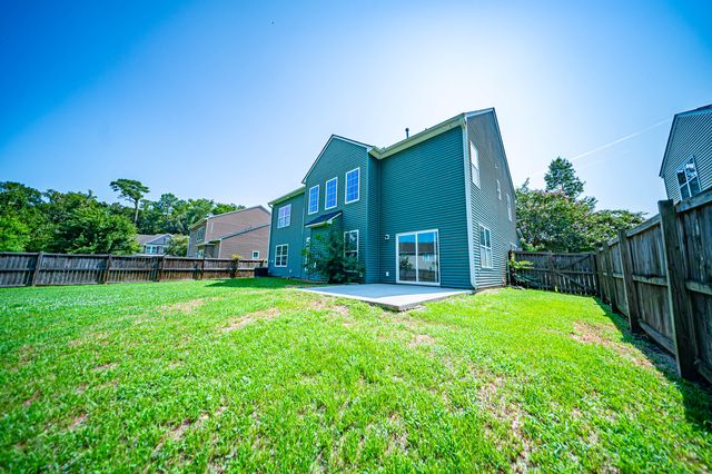 8485 Middle River Way, North Charleston, SC 29420