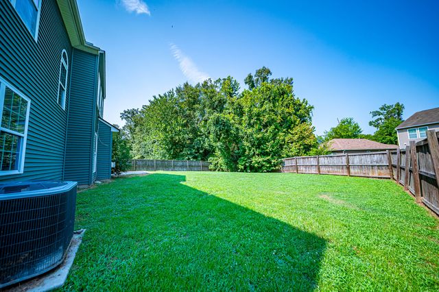 8485 Middle River Way, North Charleston, SC 29420