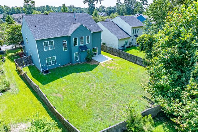 8485 Middle River Way, North Charleston, SC 29420