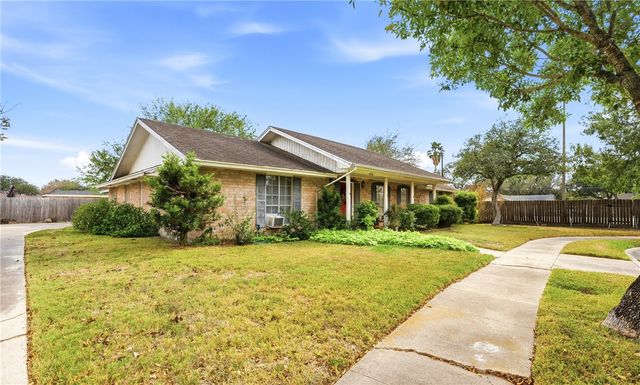 6410 Clearlake Circ, Corpus Christi, TX 78413