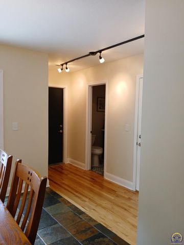 301 SW Yorkshire RD, Topeka, KS 66606