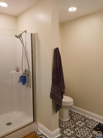301 SW Yorkshire RD, Topeka, KS 66606