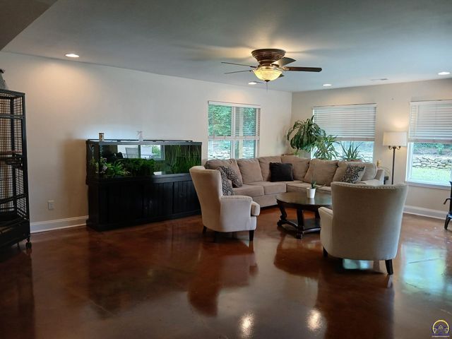 301 SW Yorkshire RD, Topeka, KS 66606