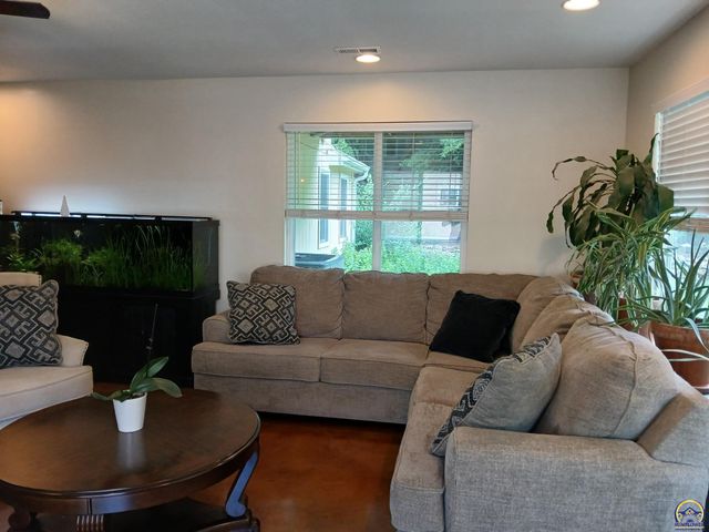 301 SW Yorkshire RD, Topeka, KS 66606