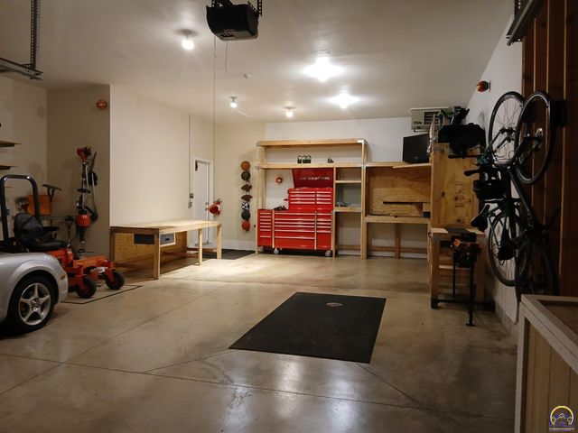 301 SW Yorkshire RD, Topeka, KS 66606