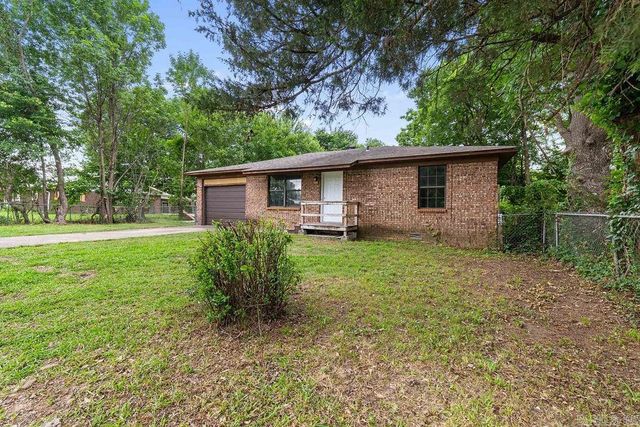 724 2Nd Ave, Conway, AR 72032