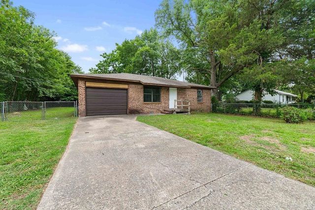 724 2Nd Ave, Conway, AR 72032