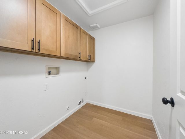 1387 W Calle Rio Lobo, Tucson, AZ 85714