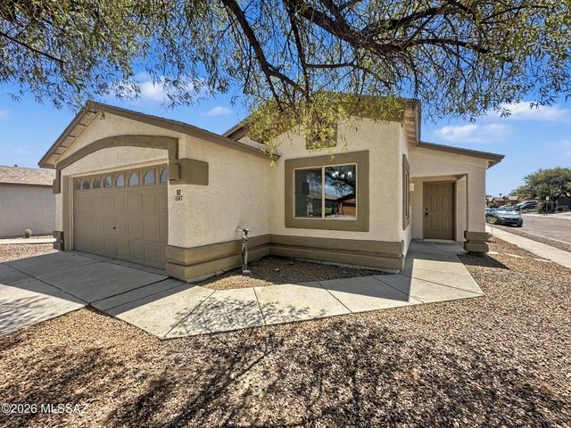 1387 W Calle Rio Lobo, Tucson, AZ 85714