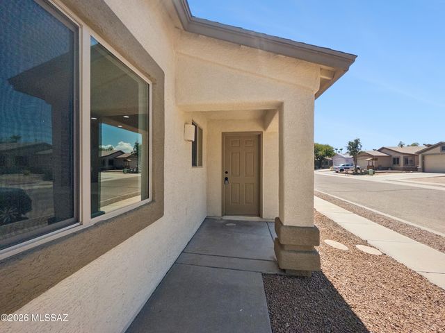 1387 W Calle Rio Lobo, Tucson, AZ 85714