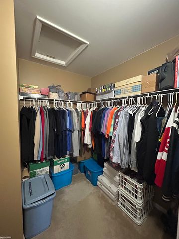 52028 Naugatuck Drive, Macomb Twp, MI 48042