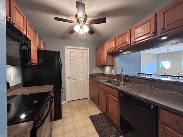 52028 Naugatuck Drive, Macomb Twp, MI 48042