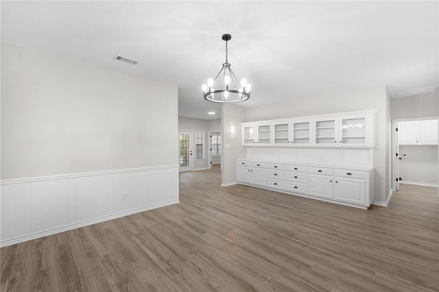 1301 Essex Green, College Station, TX 77845