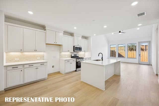 3551 Pierce Lane, Grand Prairie, TX 75052