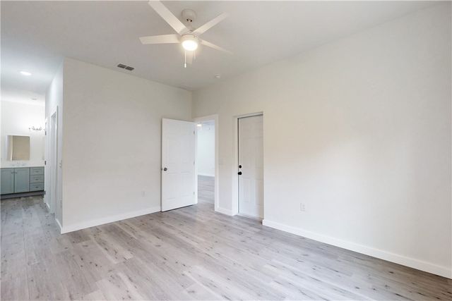 8675 101st Court, Vero Beach, FL 32967