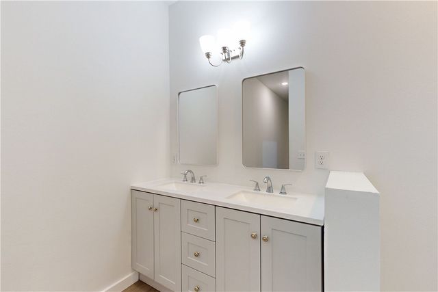 8675 101st Court, Vero Beach, FL 32967