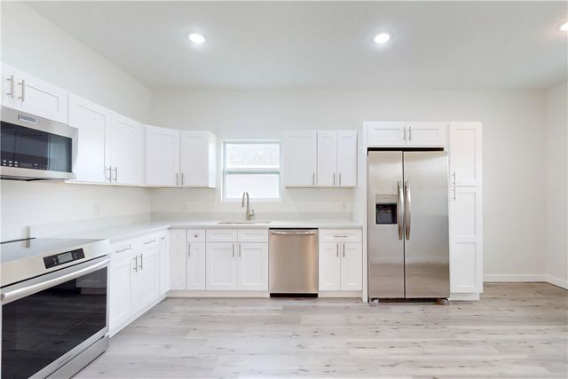 8675 101st Court, Vero Beach, FL 32967