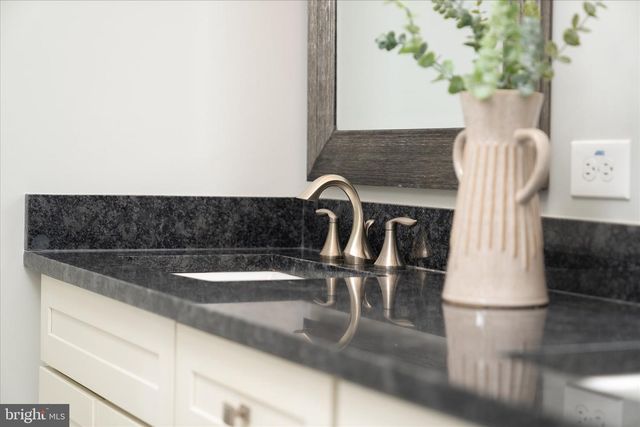 175 CEDAR LN, Princeton, NJ 08540