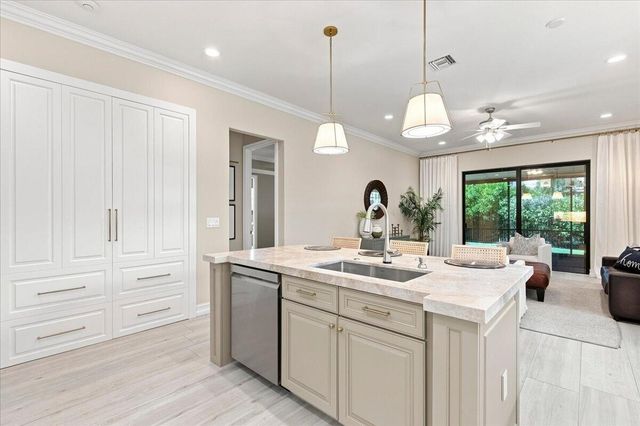 7336 NW 112th Way, Parkland, FL 33076