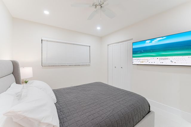 3199 NE 6th Drive, Boca Raton, FL 33431