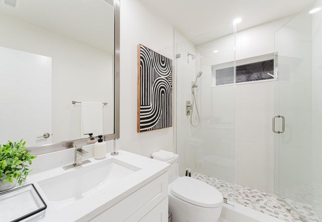 3199 NE 6th Drive, Boca Raton, FL 33431
